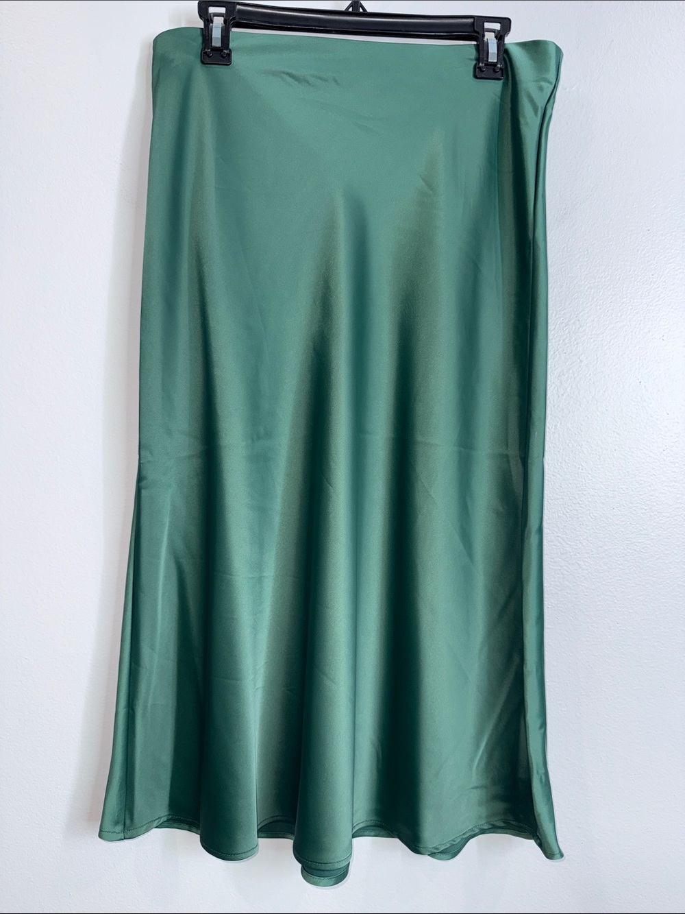 Rachel Zoe New York satin green flowy midi skirt size 8 - Picture 2 of 6